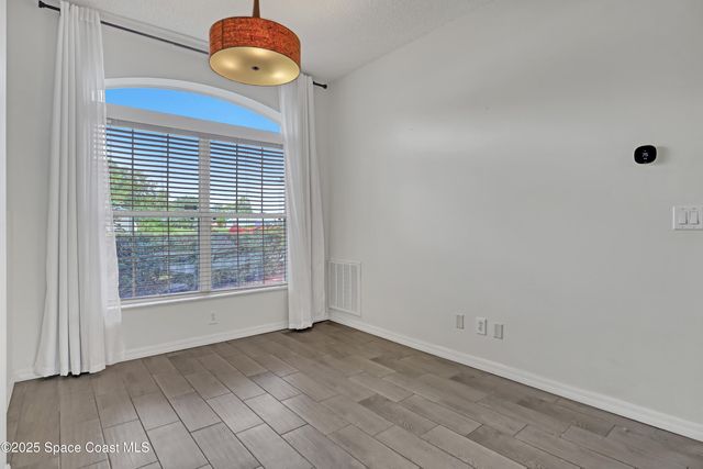 550 Sauders Road SE, Palm Bay, FL 32909