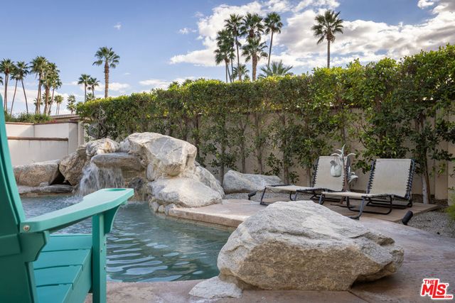 546 N Indian Canyon Drive, Palm Springs, CA 92262