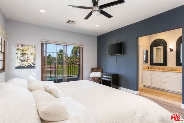 546 N Indian Canyon Drive, Palm Springs, CA 92262