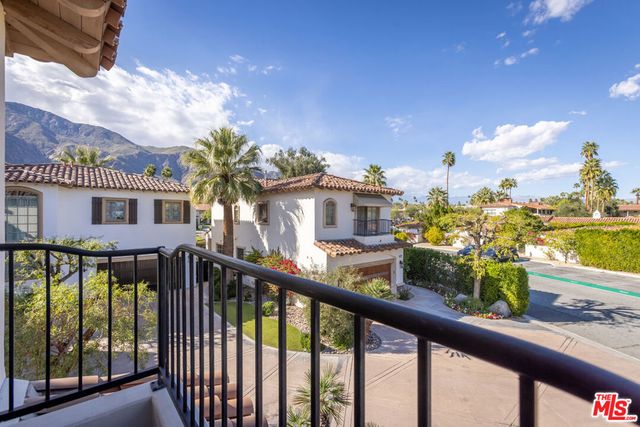 546 N Indian Canyon Drive, Palm Springs, CA 92262