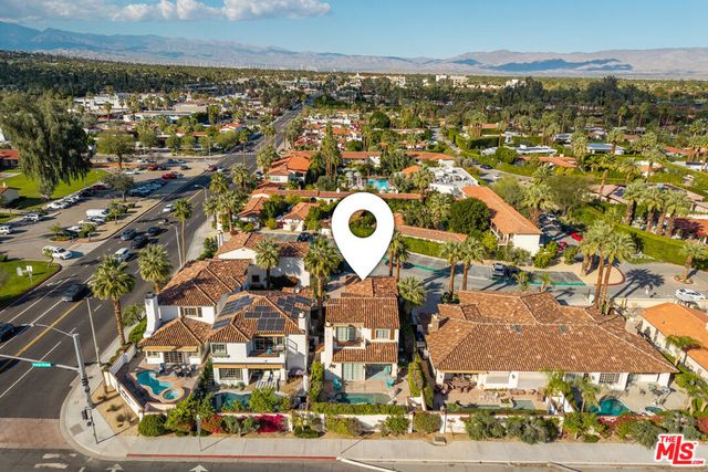 546 N Indian Canyon Drive, Palm Springs, CA 92262