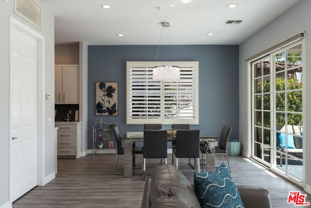 546 N Indian Canyon Drive, Palm Springs, CA 92262