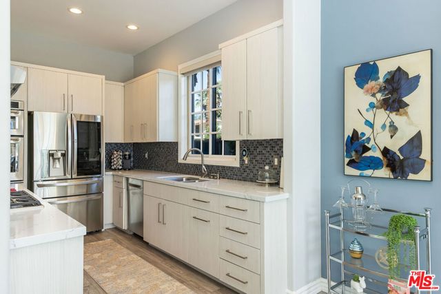 546 N Indian Canyon Drive, Palm Springs, CA 92262