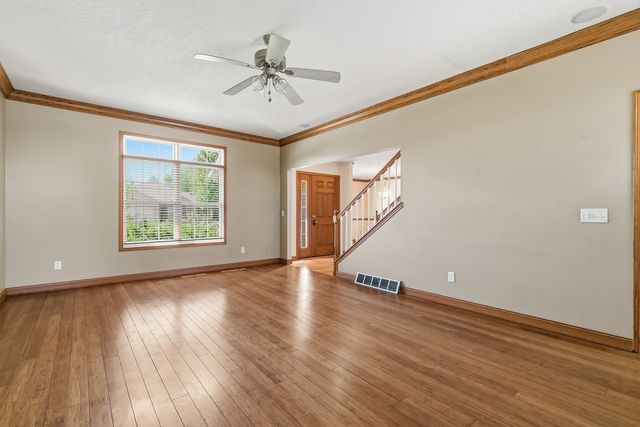 11 JACOB Drive, Eldridge, IA 52478