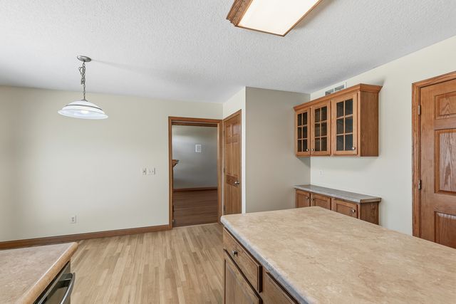 11 JACOB Drive, Eldridge, IA 52478