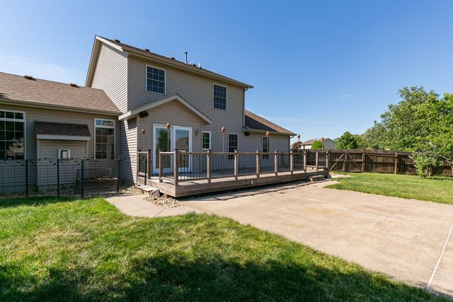 11 JACOB Drive, Eldridge, IA 52478