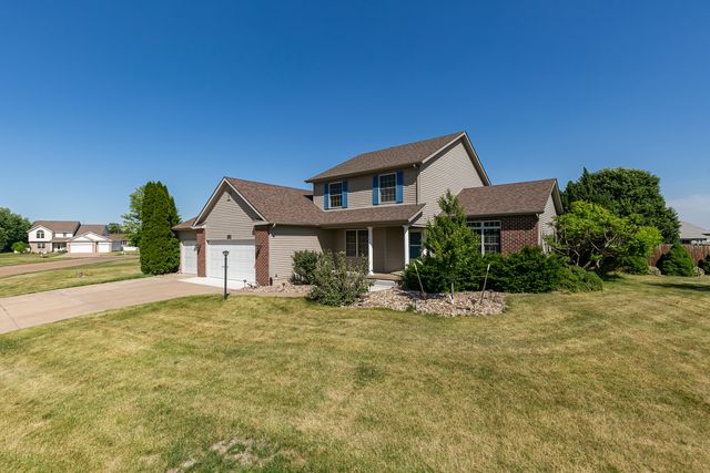 11 JACOB Drive, Eldridge, IA 52478