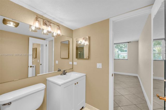 681 S Hollybrook Drive 109, Pembroke Pines, FL 33025