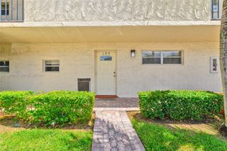 681 S Hollybrook Drive 109, Pembroke Pines, FL 33025