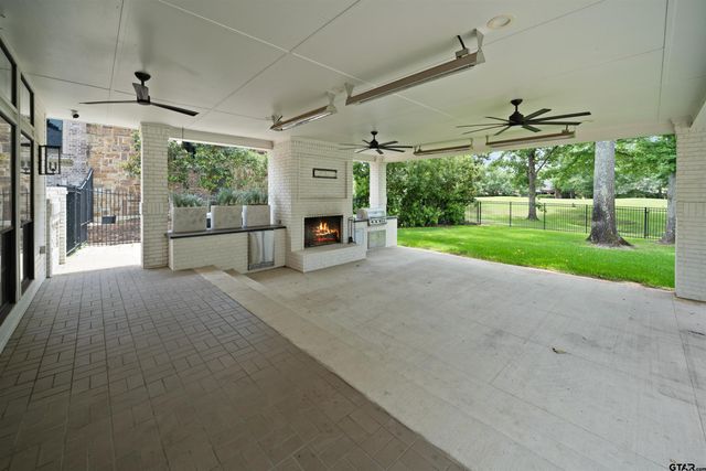 1710 Brandywine Dr, Tyler, TX 75703