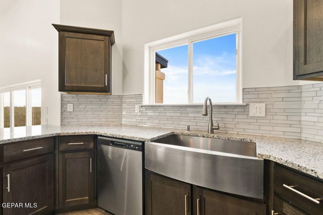 15353 Promise Avenue, El Paso, TX 79938