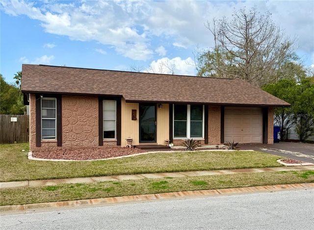 7974 AVENAL LOOP, New Port Richey, FL 34655