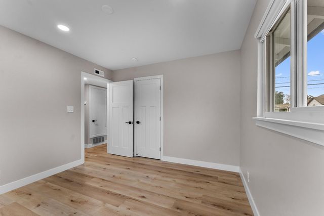 6200 Kiernan Dr, Carmichael, CA 95608