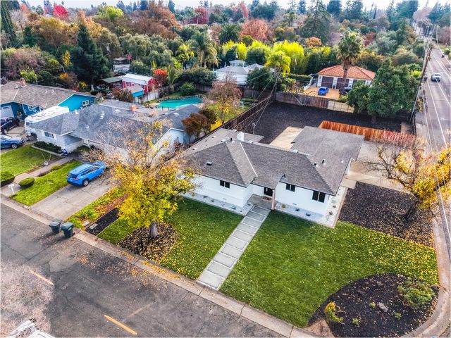 6200 Kiernan Dr, Carmichael, CA 95608