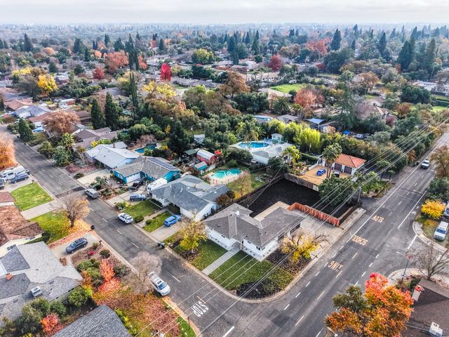 6200 Kiernan Dr, Carmichael, CA 95608