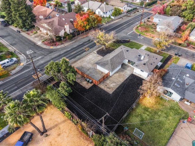 6200 Kiernan Dr, Carmichael, CA 95608