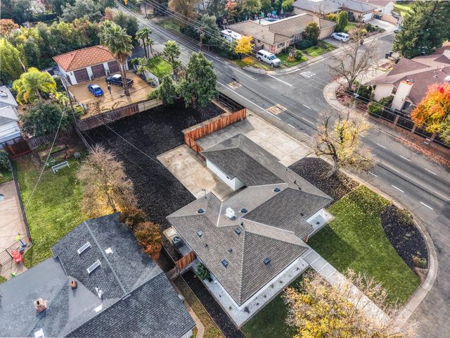 6200 Kiernan Dr, Carmichael, CA 95608