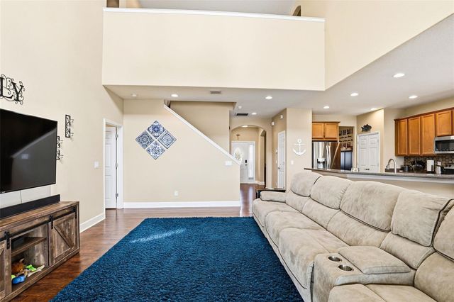 714 TANANA FALL DRIVE, Ruskin, FL 33570