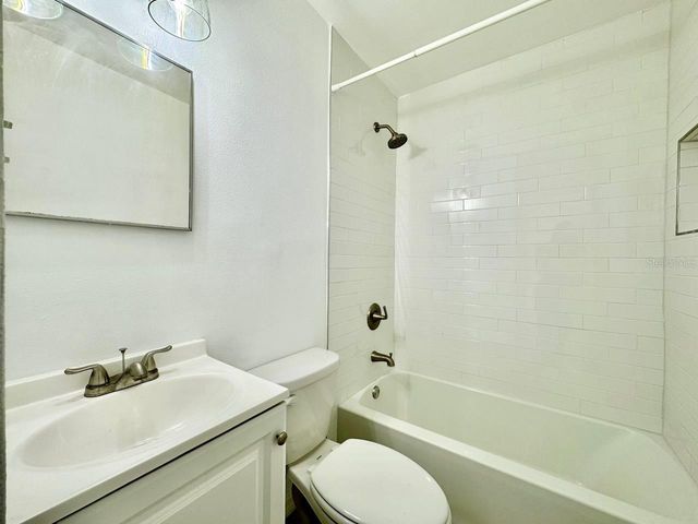 1302 E NEW ORLEANS AVENUE, Tampa, FL 33603