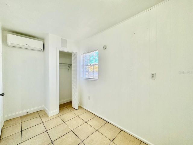 1302 E NEW ORLEANS AVENUE, Tampa, FL 33603