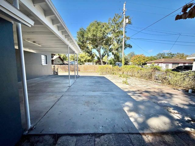 1302 E NEW ORLEANS AVENUE, Tampa, FL 33603