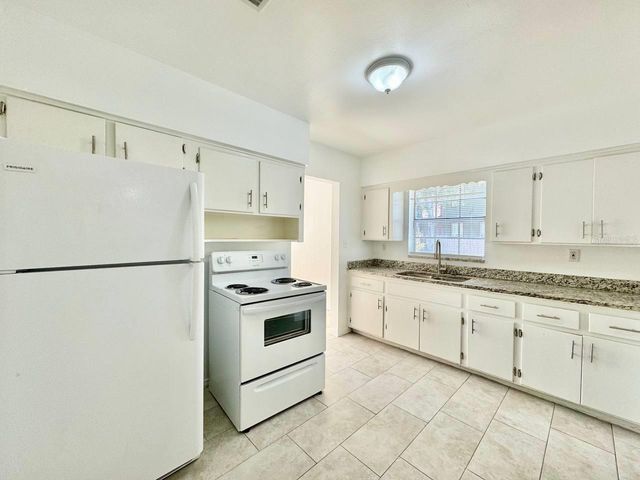 1302 E NEW ORLEANS AVENUE, Tampa, FL 33603