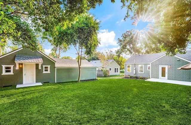 9531 Peninsula Drive, Dallas, TX 75218
