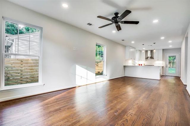 9531 Peninsula Drive, Dallas, TX 75218