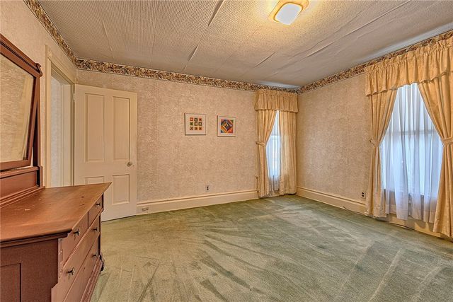 115 W 5th Ave, Derry Boro, PA 15627