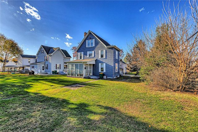 115 W 5th Ave, Derry Boro, PA 15627