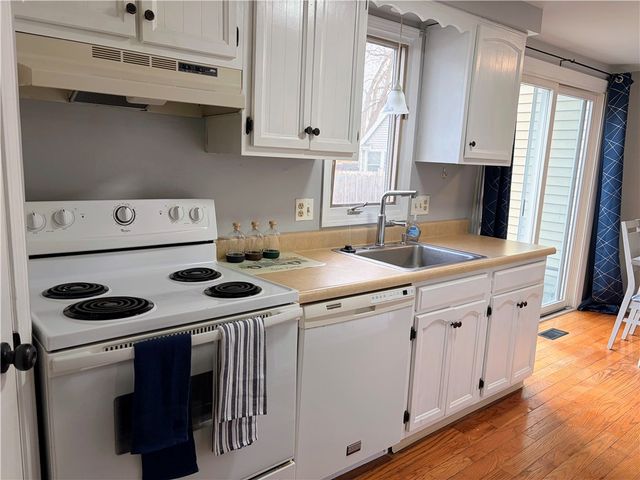 424 Upper Valley Road, Gates, NY 14624