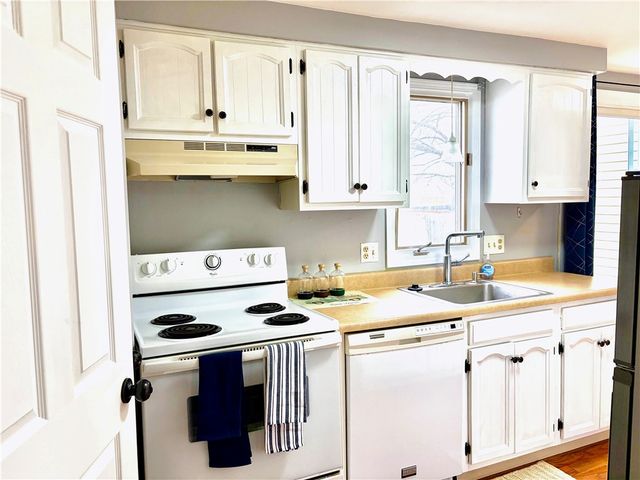 424 Upper Valley Road, Gates, NY 14624