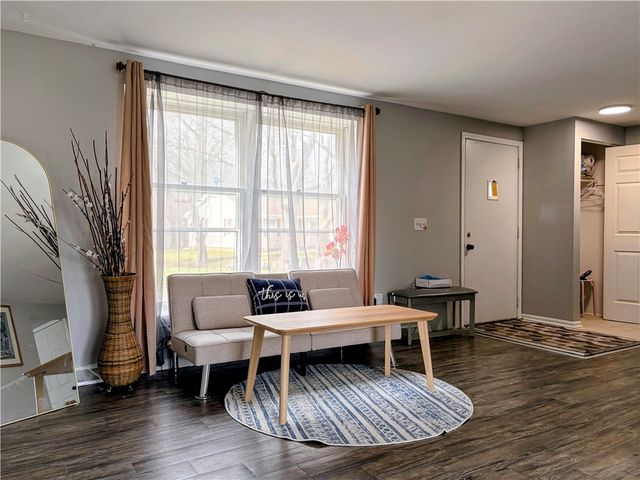 424 Upper Valley Road, Gates, NY 14624