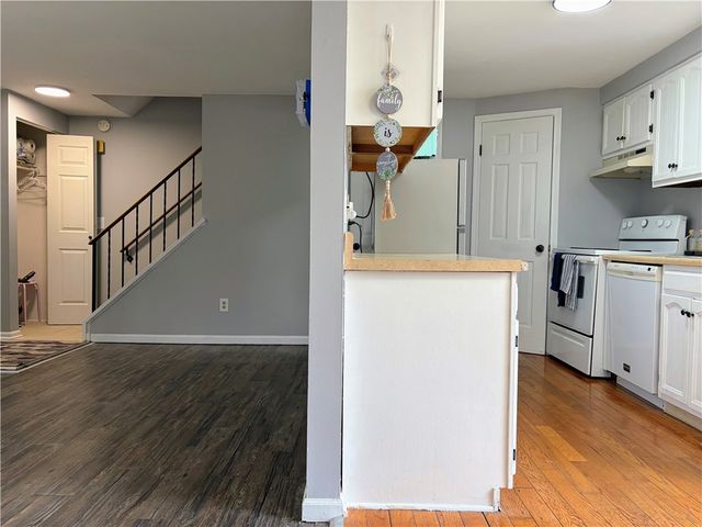 424 Upper Valley Road, Gates, NY 14624