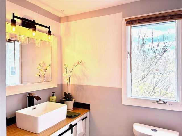 424 Upper Valley Road, Gates, NY 14624