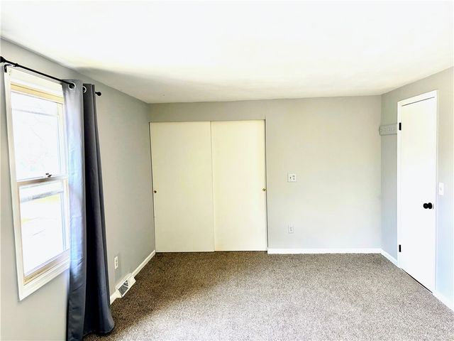 424 Upper Valley Road, Gates, NY 14624