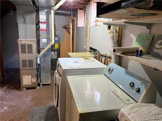 424 Upper Valley Road, Gates, NY 14624