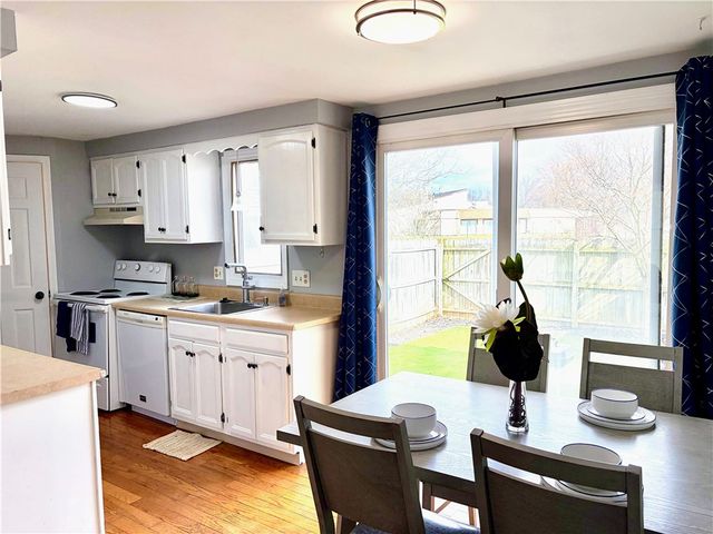 424 Upper Valley Road, Gates, NY 14624