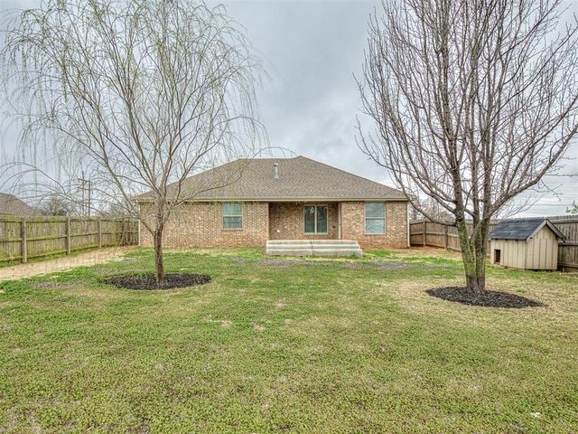1740 N Dobbs Road, Harrah, OK 73045