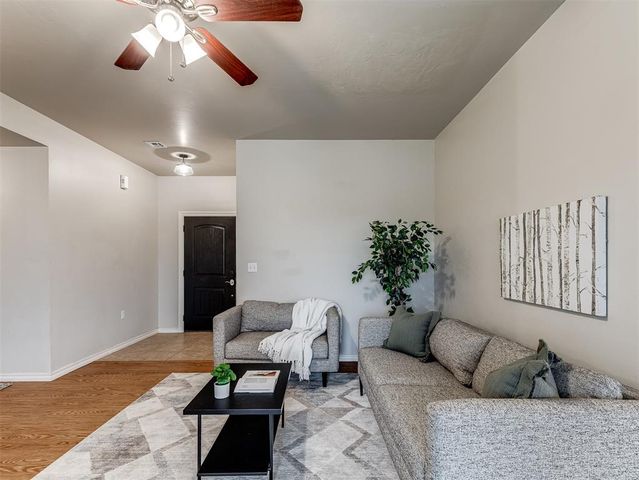 1740 N Dobbs Road, Harrah, OK 73045