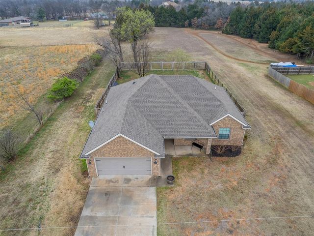 1740 N Dobbs Road, Harrah, OK 73045