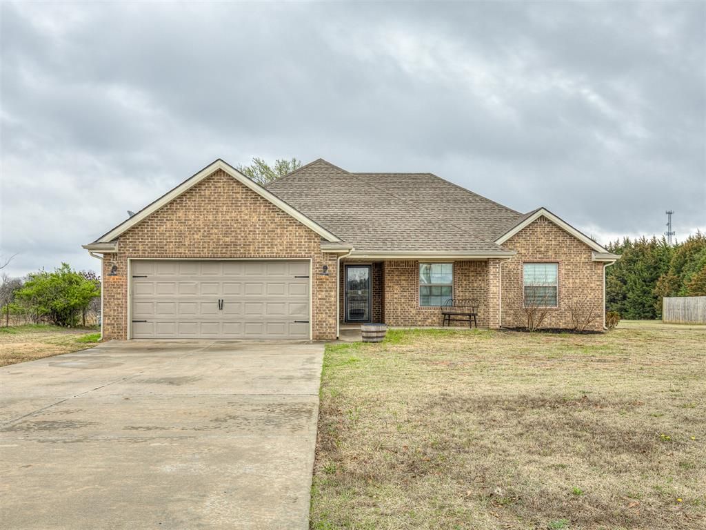 1740 N Dobbs Road, Harrah, OK 73045