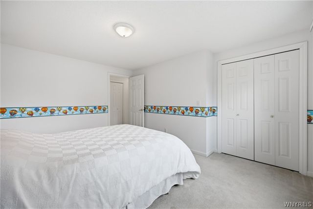 84 South Castlerock Lane, Amherst, NY 14051