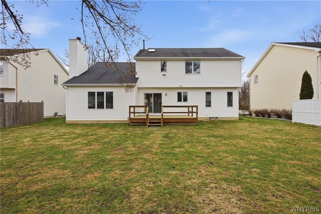 84 South Castlerock Lane, Amherst, NY 14051