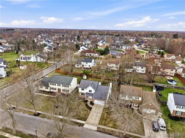 84 South Castlerock Lane, Amherst, NY 14051