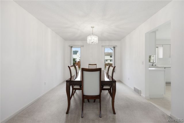 84 South Castlerock Lane, Amherst, NY 14051