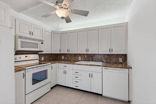 3032 Rexford B, Boca Raton, FL 33434