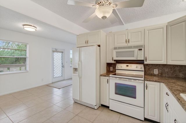 3032 Rexford B, Boca Raton, FL 33434