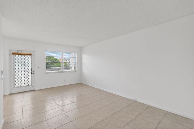 3032 Rexford B, Boca Raton, FL 33434