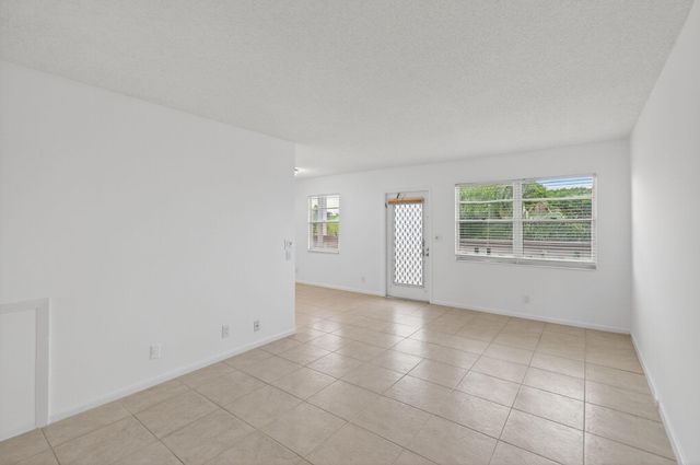 3032 Rexford B, Boca Raton, FL 33434